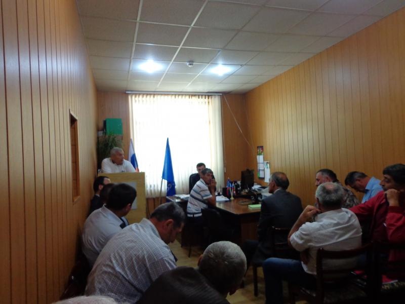 В Администрации МО «Чародинский район» состоялось совещание по вопросам осуществления охоты на территории МО «Чародинский район».