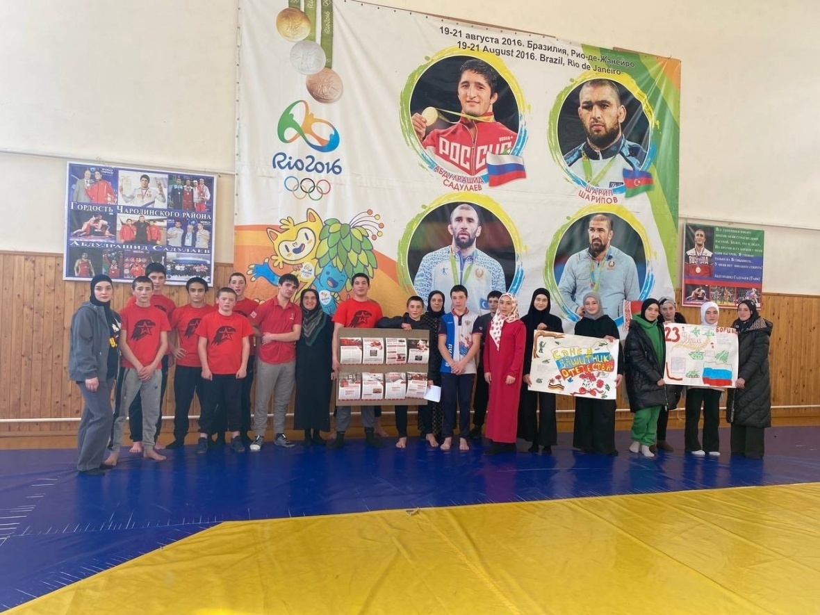 Среди мальчиков 9-х классов Цурибской школы прошел спортивный конкурс «Уроки мужества».