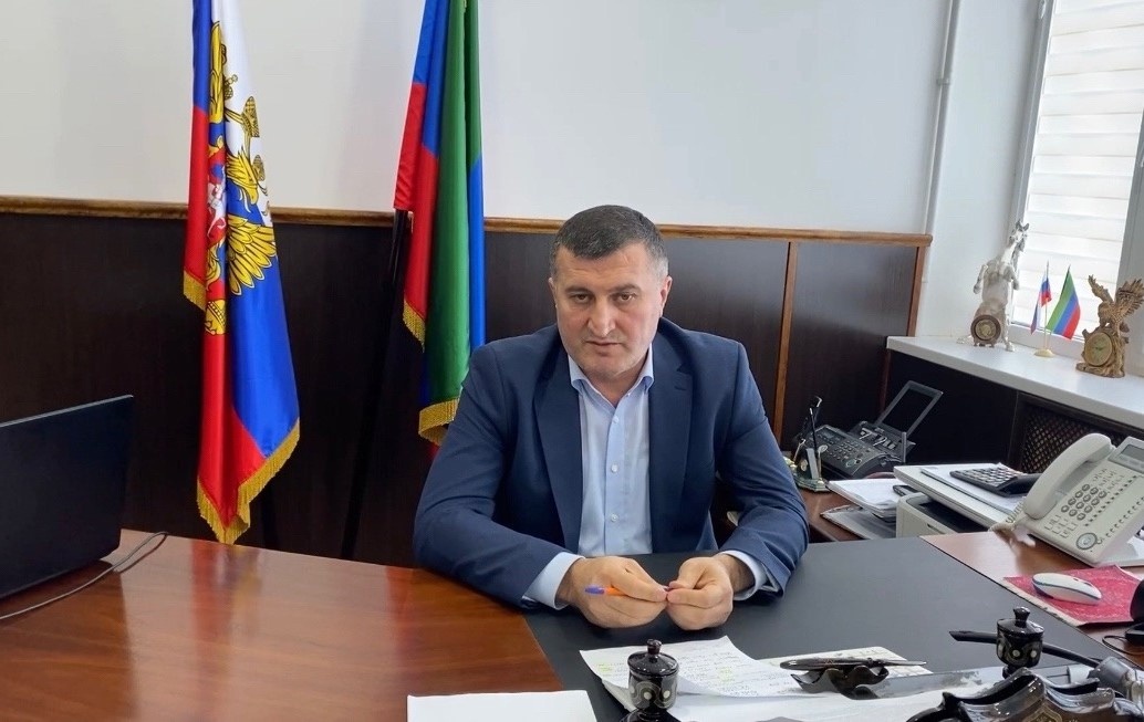 Мухидин Магомедов ответил на вопросы жителей Чародинского района