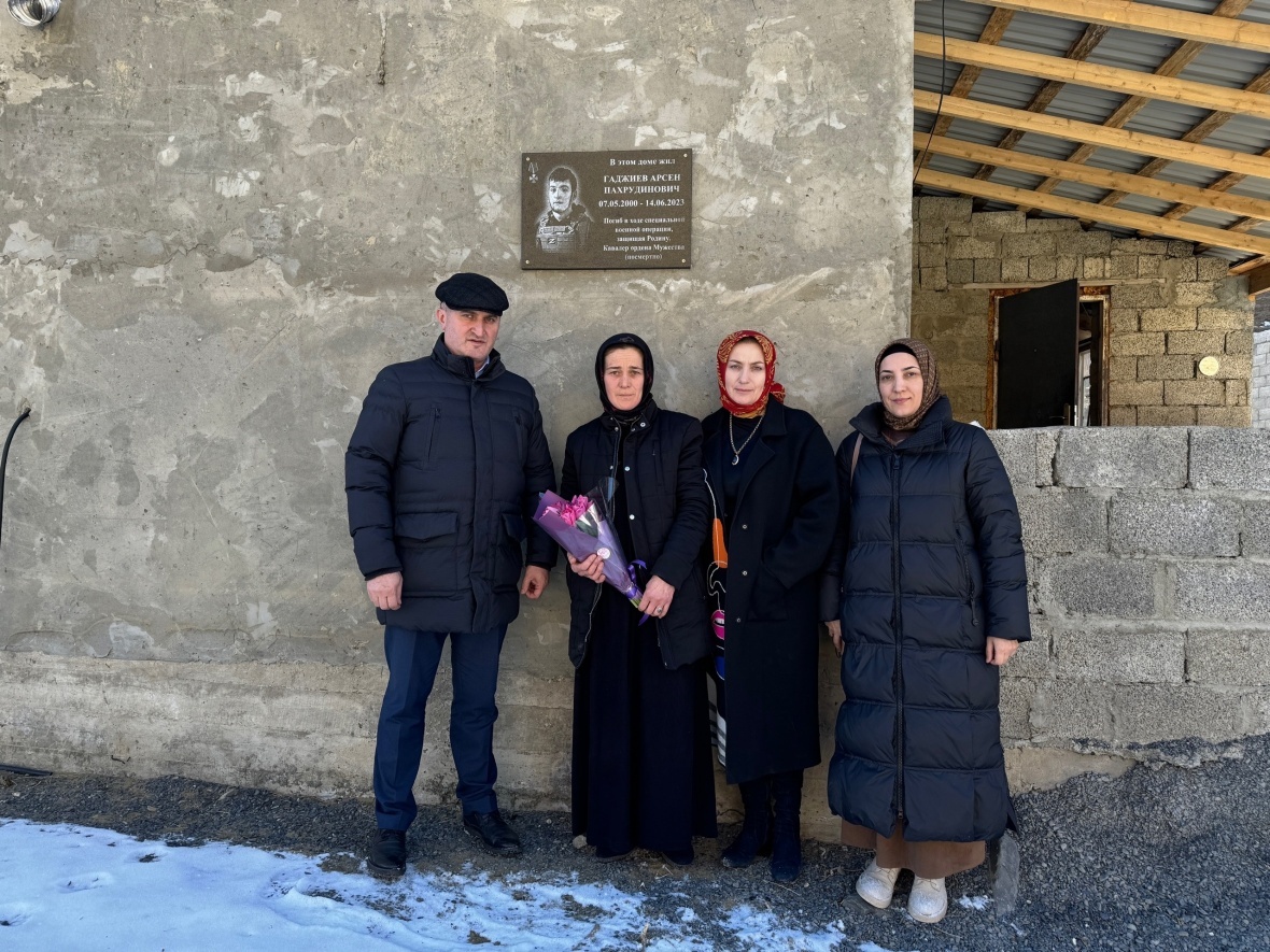 Глава Чародинского района навестил матерей военнослужащих, погибших в ходе исполнения воинского долга в зоне СВО