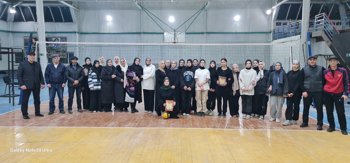 9 марта в селе Цуриб прошел чемпионат по волейболу среди женских команд