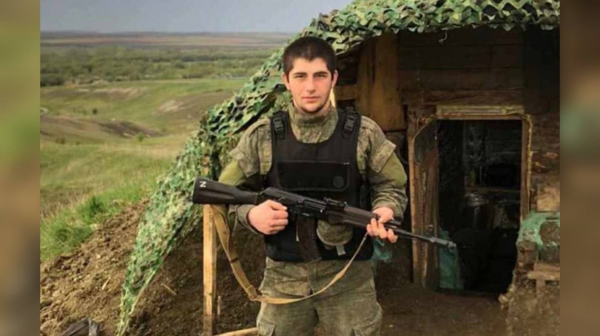 В селении Гилиб сегодня простились с Исламом Курамагомедовым, погибшем при исполнении воинского долга в зоне СВО