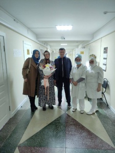 Мухидин Магомедов посетил в больнице мать военнослужащего